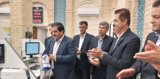 سامانه مدیریت یکپارچه کارت "میکارت" افتتاح شد سامانه مدیریت یکپارچه کارت “میکارت” افتتاح شد