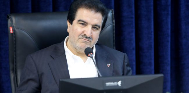 کارگران و بازنشستگان در اولویت خدمات بانک رفاه کارگران هستند