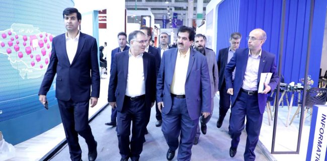 دکتر للـه‌گانی مدیرعامل بانک از نمایشگاه KishInvex 2025 بازدید کرد