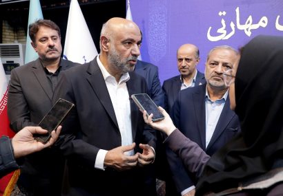 طرح ملی «بانک زمان» با حمایت بانک رفاه کارگران رونمایی شد